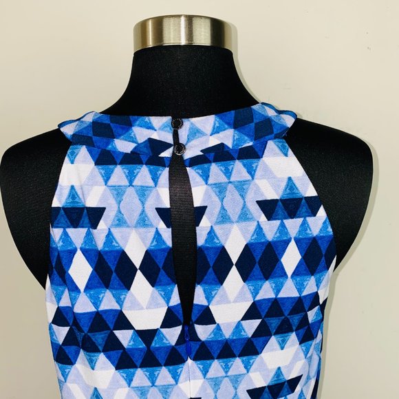 Vince Camuto Sleeveless Abstract Print Shift Dress 6 - Picture 4 of 5